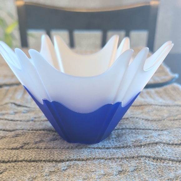 PartyLite Mood Indigo Frosted White & Cobalt Blue Candle Holders VINTAGE - Picture 2 of 4